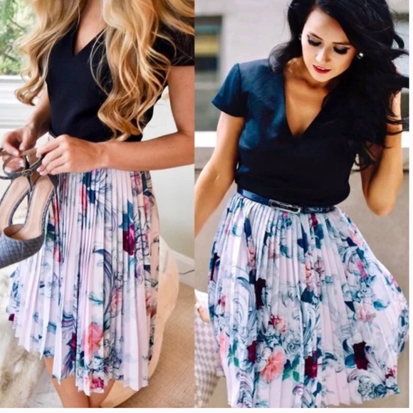 Ted Baker London Dessy Acanthus Scroll Cap Sleeves Floral Pleated Dress Size 12 - Picture 2 of 16